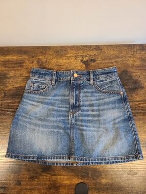 Zara Light Blue Denim Mini Skirt Size 24 or XS